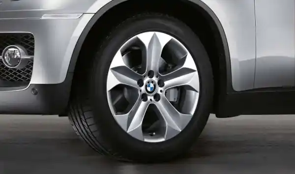 Janta aliaj usor - Star Spoke 232 - Argintiu (ReflexSilver) - 9Jx19 ET:48 - BMW X6 E71 E72 Preț promoțional